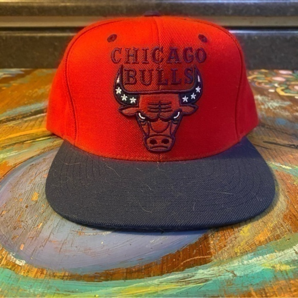 Mitchell & Ness Chicago Bulls Star Horns Red Blue Hat Snapback Adjustable